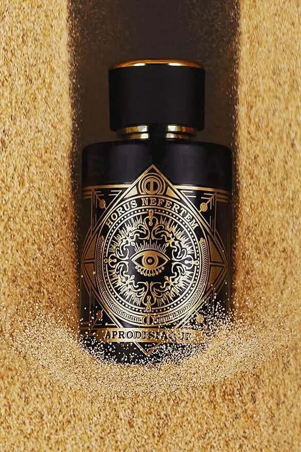 Aphrodisiaque Parfüm 100 ml – Bergamot, şeftali çiçeği ve vanilya notalarıyla harmanlanmış, baştan çıkarıcı ve lüks bir koku.