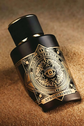 Aphrodisiaque Parfüm 100 ml – Bergamot, şeftali çiçeği ve vanilya notalarıyla harmanlanmış baştan çıkarıcı ve lüks bir koku.